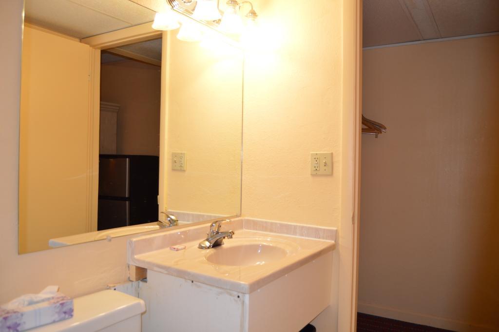 Travelers Inn South Brunswick Terrace Zimmer foto